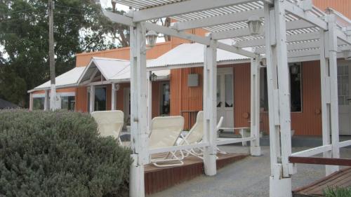 ALOJA HOSTEL - PUERTO PIRAMIDES