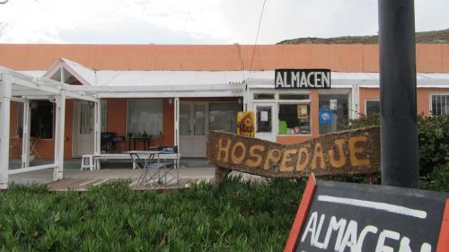 ALOJA HOSTEL - PUERTO PIRAMIDES