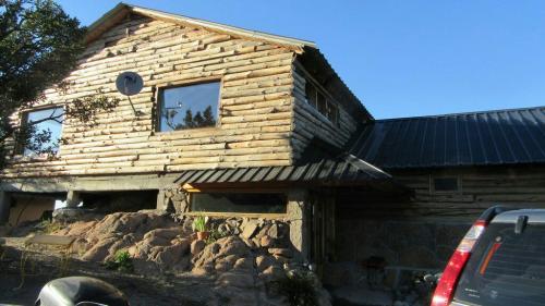 HOSTEL ANDINO - VILLA PEHUENIA